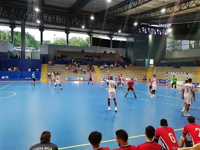 cuba-levanta-trofeo-del-balonmano-m-en-cita-centrocaribena