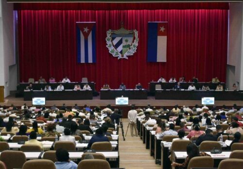 diputados-llaman-a-hacer-una-revolucion-agricola-en-campos-de-cuba