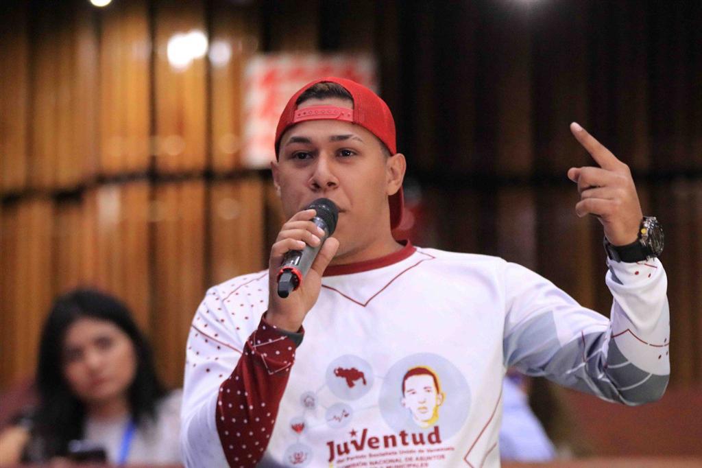 jovenes-parlamentarios-de-venezuela-ratificaron-lealtad-a-hugo-chavez