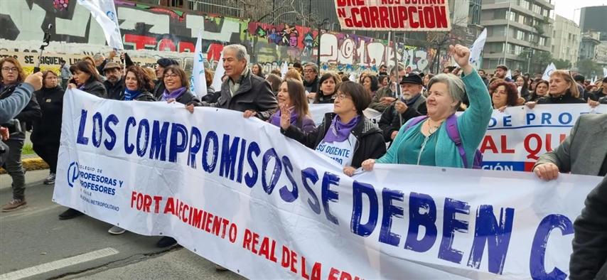  docentes-chilenos-volveran-al-paro-si-no-atienden-sus-demandas