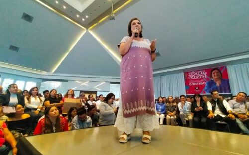 califican-de-inmoral-acto-de-candidata-opositora-en-congreso-mexicano