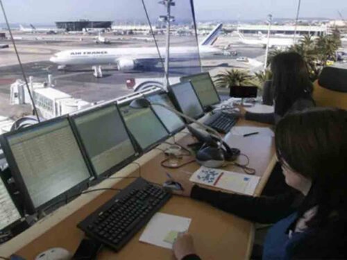 controladores-aereos-uruguayos-mantienen-reclamos-laborales