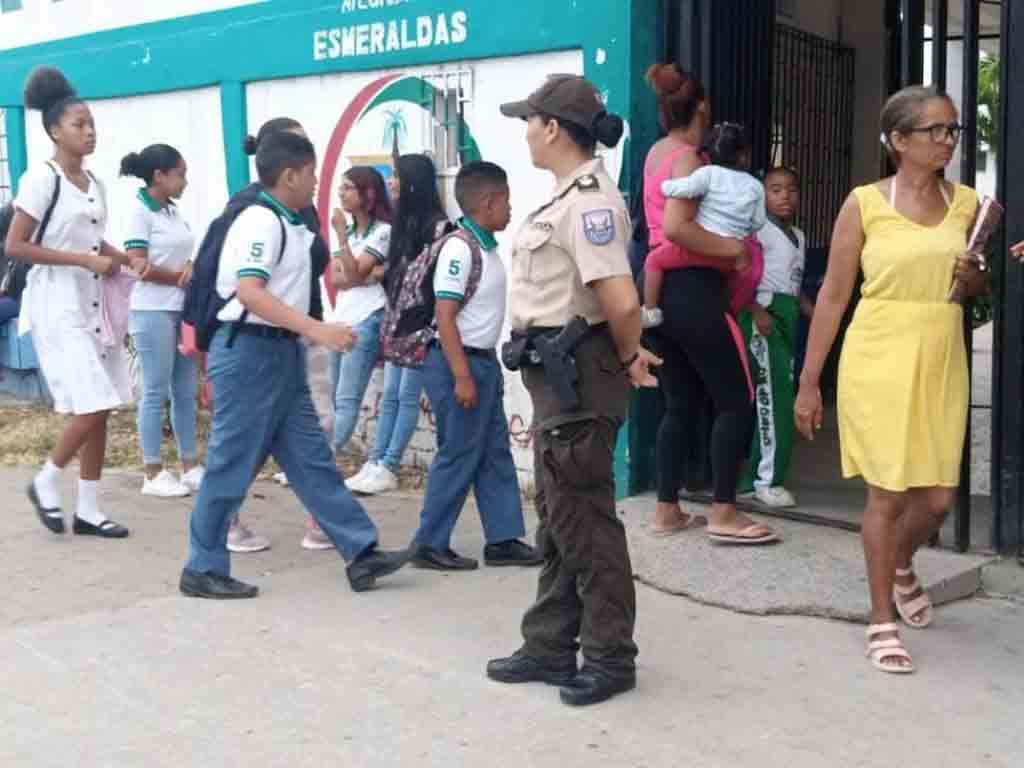 mas-de-tres-mil-escuelas-de-ecuador-retomaran-clases-presenciales