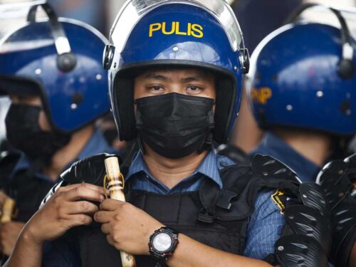 arrestan-a-cinco-policias-por-robo-y-extorsion-en-filipinas