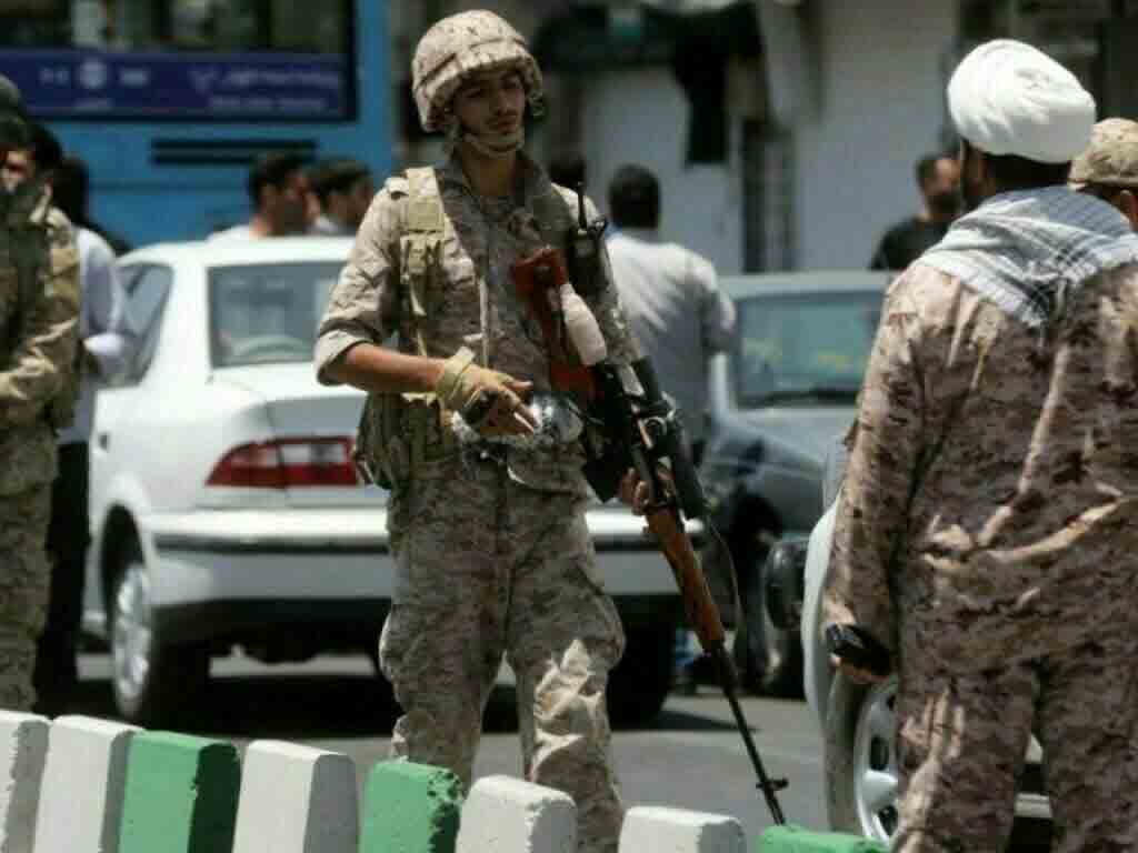 asesinados-dos-policias-en-ataque-a-una-comisaria-en-iran