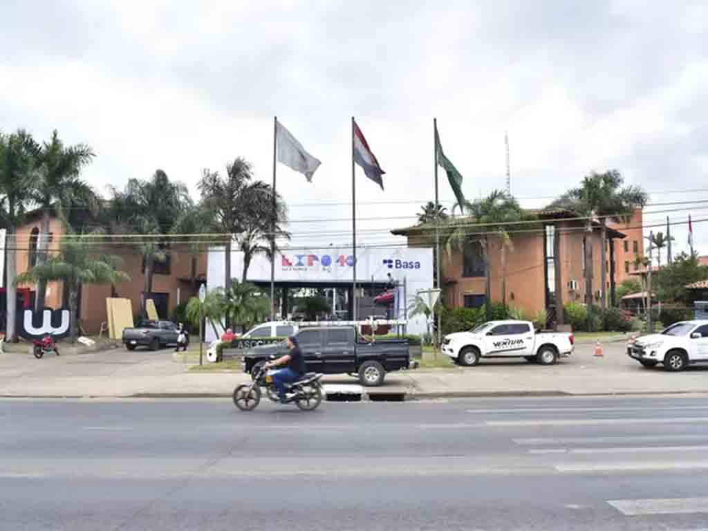 comienza-en-paraguay-mayor-expoferia-de-ganaderia-y-comercio