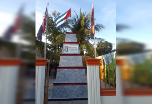 a-Fidel-Monumento