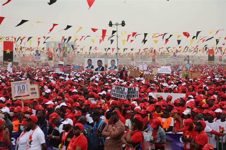 organizaciones-rechazan-medidas-de-circulacion-vial-en-luanda-angola