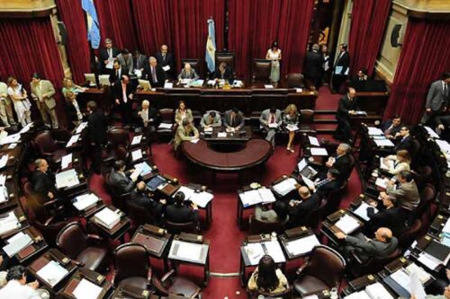 senadores-argentinos-debaten-sobre-reforma-de-impuesto-a-ganancias
