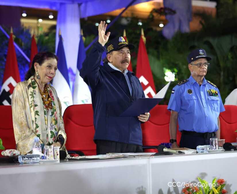 daniel-ortega-resalta-papel-de-la-mujer-en-la-policia-de-nicaragua