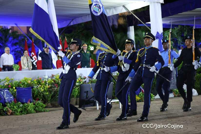  daniel-ortega-resalta-papel-de-la-mujer-en-la-policia-de-nicaragua