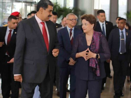presidente-venezolano-visita-banco-de-los-brics-en-china