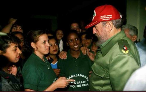 reconoce-primer-ministro-labor-de-trabajadores-sociales-en-cuba