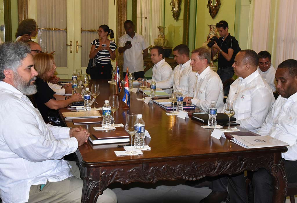 delegaciones-reunidas