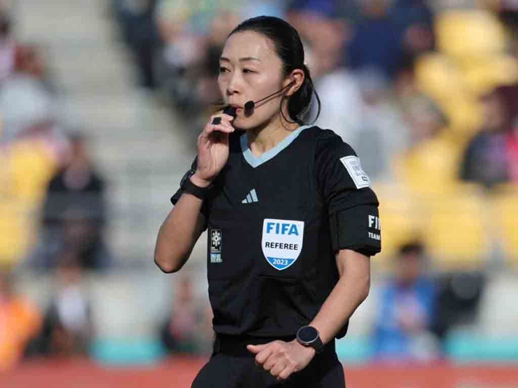 mujeres-arbitras-por-primera-vez-en-torneo-asiatico-masculino