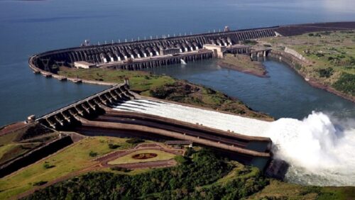 cesanteados-de-hidroelectrica-paraguayo-brasilena-exigen-respuesta