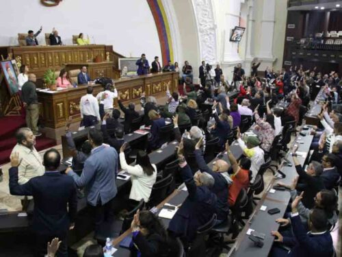 parlamento-de-venezuela-convoca-referendo-consultivo-por-el-esequibo