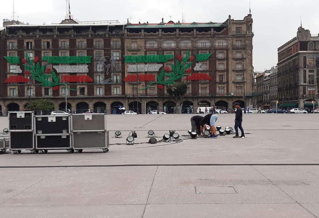 zocalo-fiestas-patria