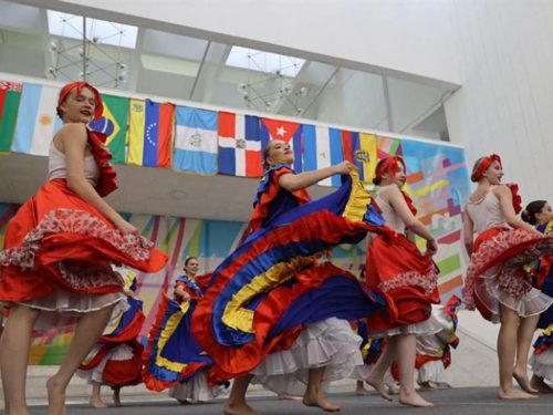 celebran-en-belarus-ii-festival-de-la-cultura-latinoamericana