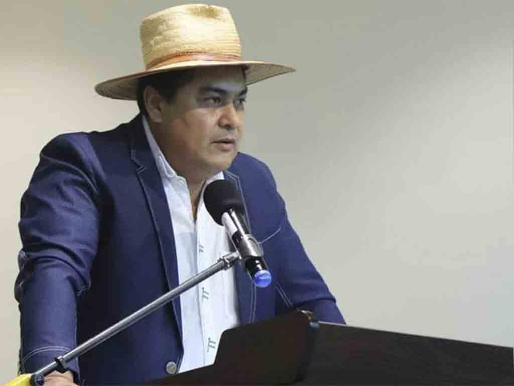 denuncian-en-bolivia-a-presuntos-incendiarios-de-predios