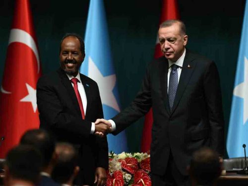somalia-y-turkiye-analizan-antiterrorismo-y-nexos-bilaterales