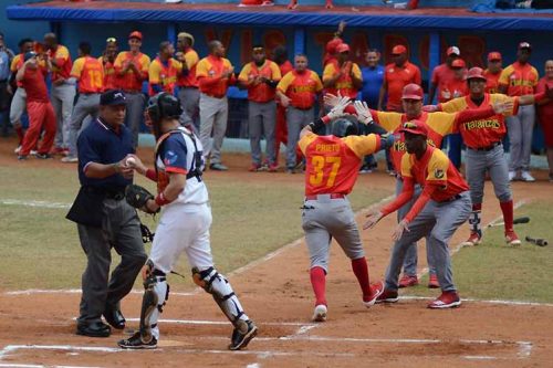 cocodrilos-de-matanzas-mantienen-invicto-en-liga-cubana-de-beisbol