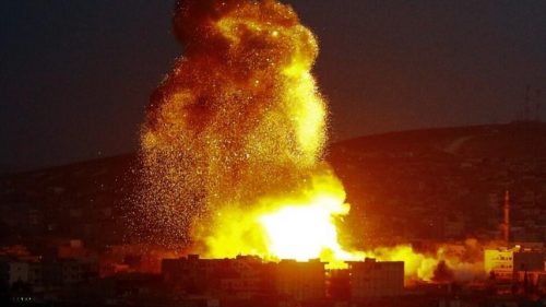 israel-bombardea-posiciones-militares-en-el-sur-de-siria
