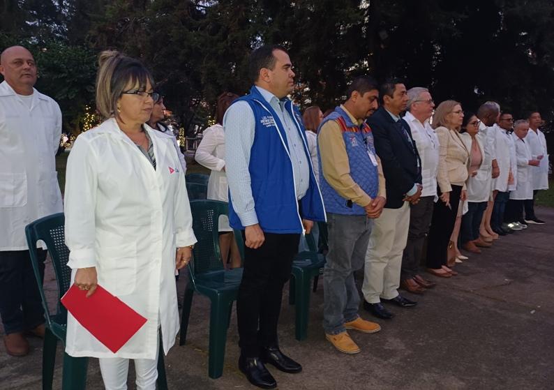  grupo-de-colaboradores-de-la-salud-regresa-a-cuba-desde-guatemala