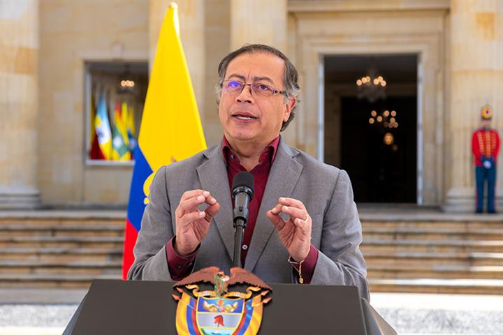 apoyan-a-presidente-de-colombia-tras-denuncias-de-golpe-de-estado