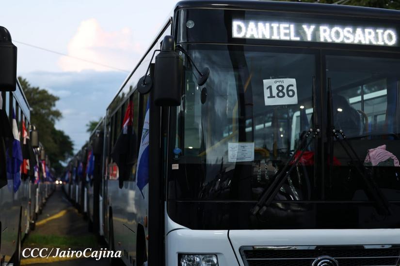  gobierno-de-nicaragua-entrega-250-nuevos-omnibus-a-transportistas