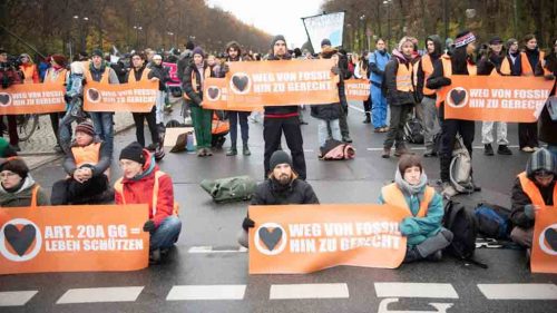 radicales-ecologistas-alemanes-bloquearon-trafico-en-berlin