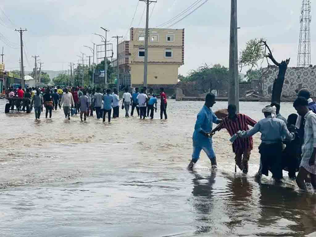 violentas-inundaciones-por-lluvias-biblicas-causan-muertes-en-somalia