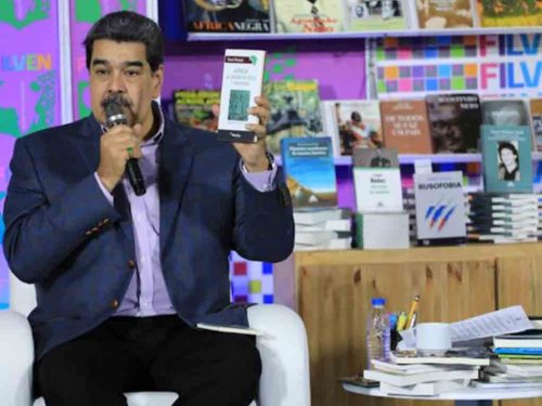 maduro-pide-asistencia-masiva-a-feria-literaria-de-venezuela