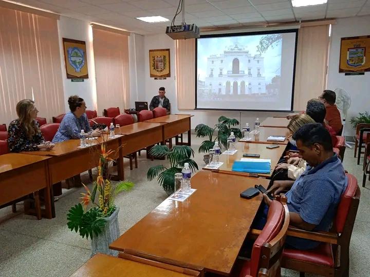 exposicion-islas-tejidas-expresa-relaciones-ente-irlanda-y-cuba