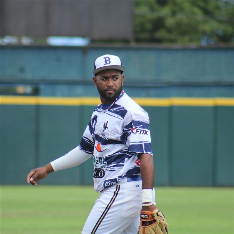  dominicano-german-de-lo-mas-selecto-en-liga-de-beisbol-de-guatemala