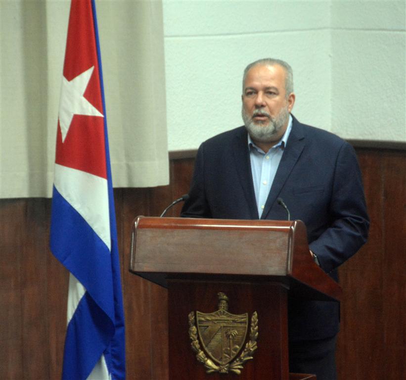 insta-primer-ministro-de-cuba-a-intensificar-producciones-nacionales