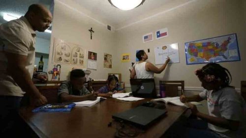 proyecto-busca-permitir-educacion-desde-la-casa-en-dominicana