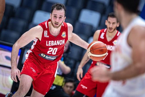 basquetbolista-libanes-celebra-premio-de-jugador-del-ano-de-asia