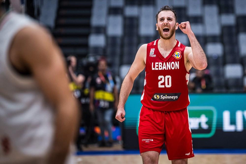  basquetbolista-libanes-celebra-premio-de-jugador-del-ano-de-asia