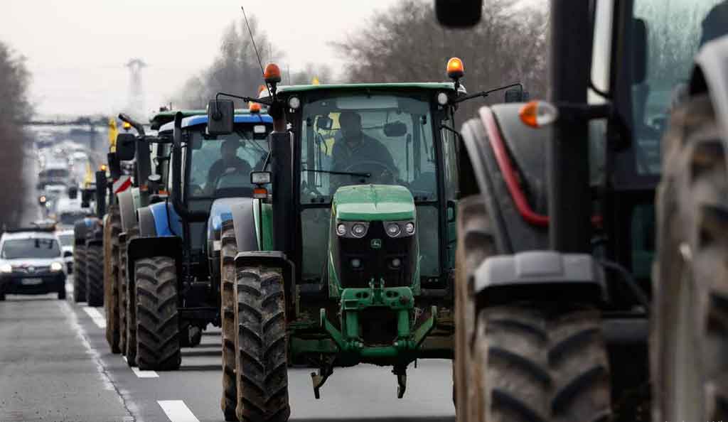 agricultores-franceses-anuncian-bloqueo-de-paris-a-partir-del-lunes