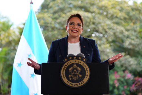 presidenta-de-honduras-exigira-aprobacion-de-ley-tributaria