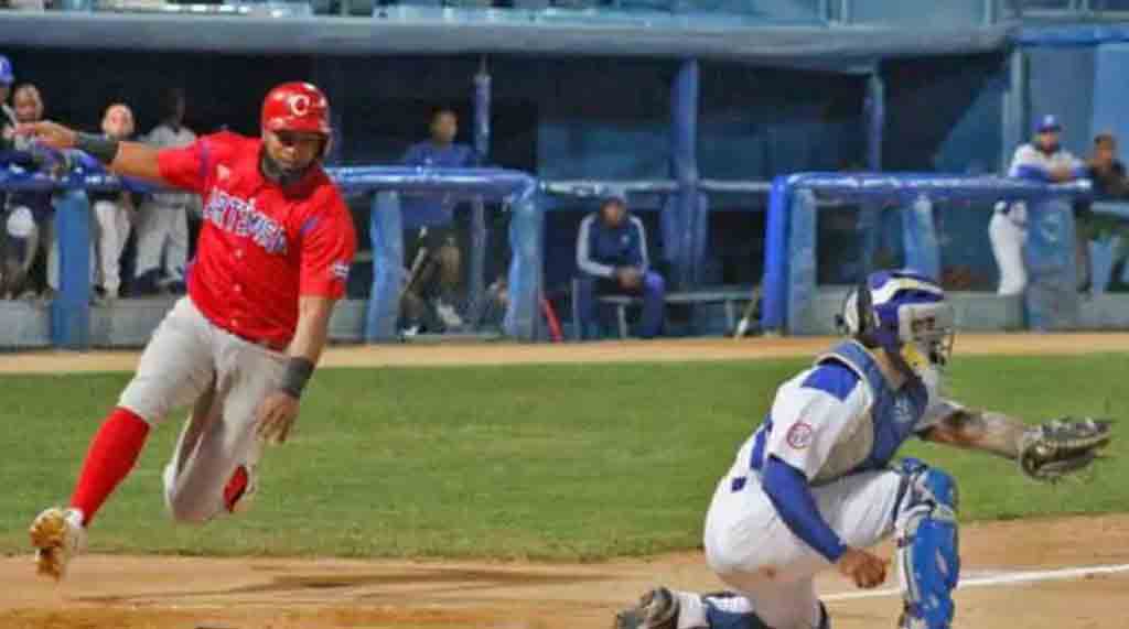 artemisa-sacudio-a-industriales-en-semifinal-beisbolera-cubana