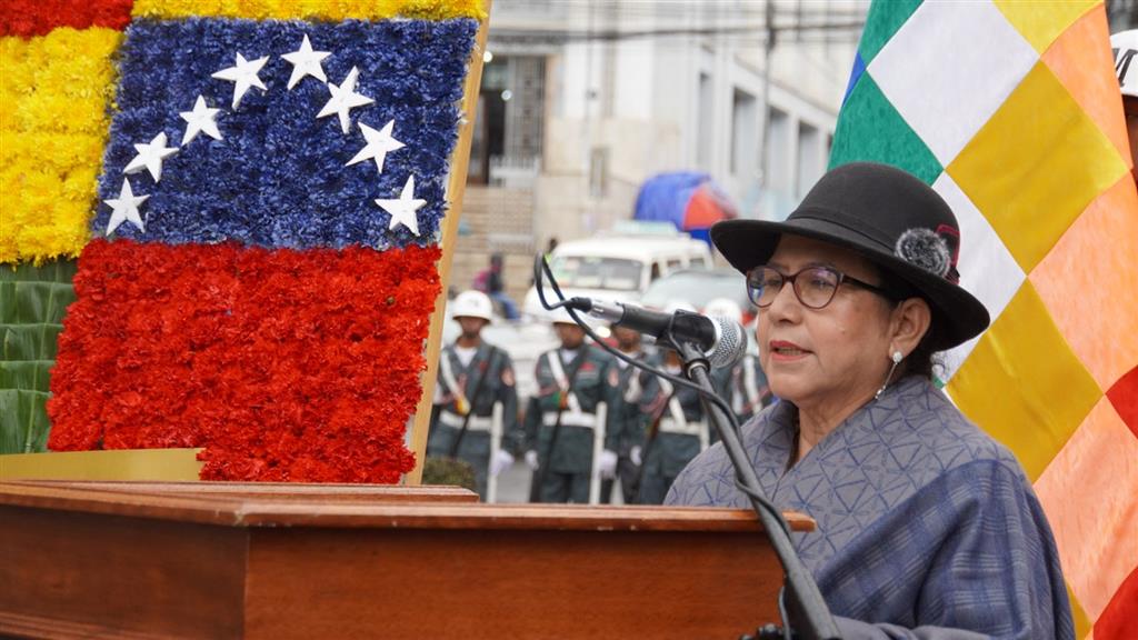  bolivia-honra-a-sucre-en-aniversario-229-de-su-natalicio