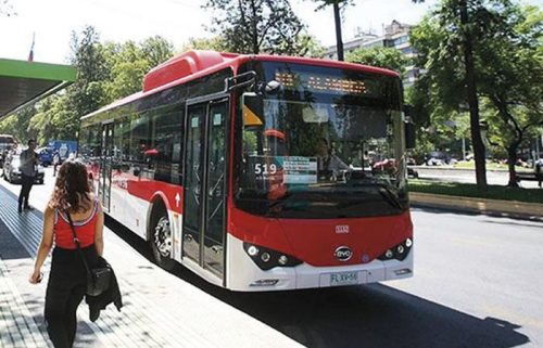 elevan-precio-del-transporte-publico-en-la-capital-chilena