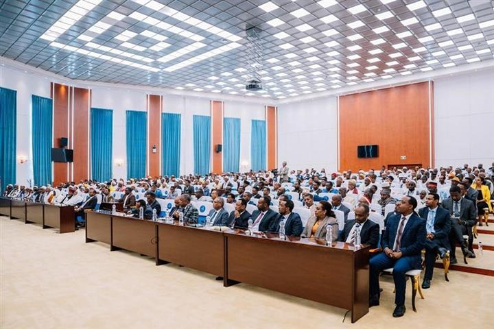  primer-ministro-etiope-dialogo-con-representantes-de-region-de-oromia