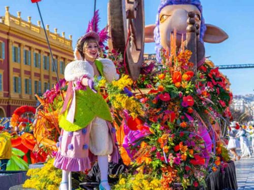 niza-viste-de-carnaval-con-sus-famosas-carrozas-y-batalla-de-flores
